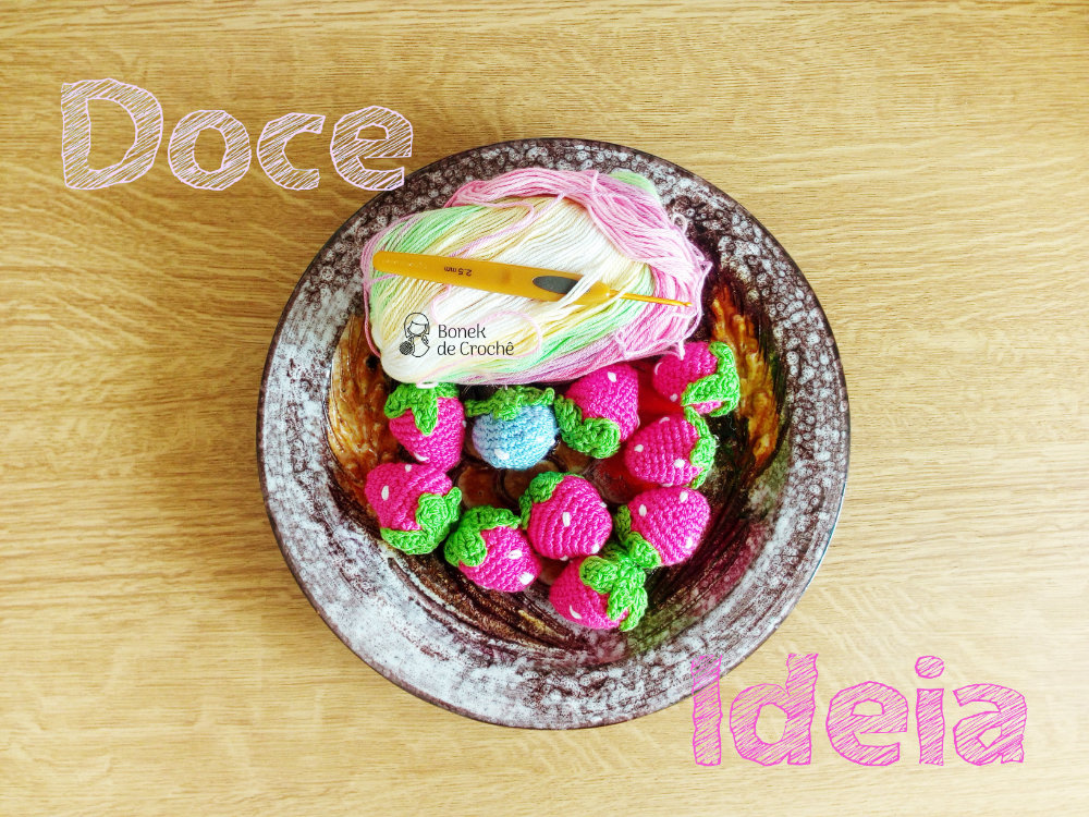 Chaveiro moranguinho #BonekdeCrochê