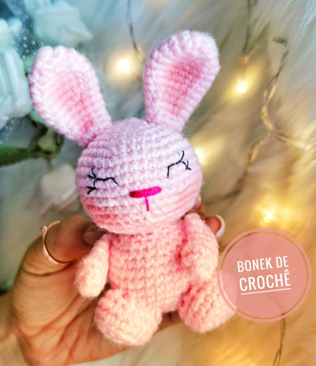 Coelhinho mini amigurumi
